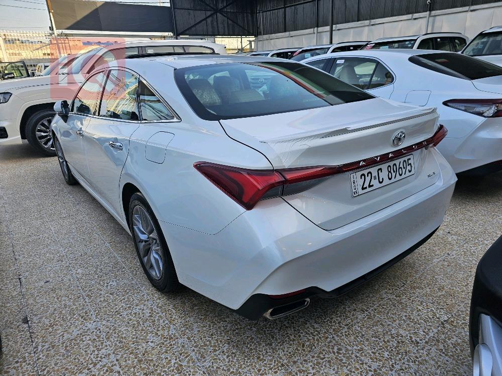 Toyota Avalon